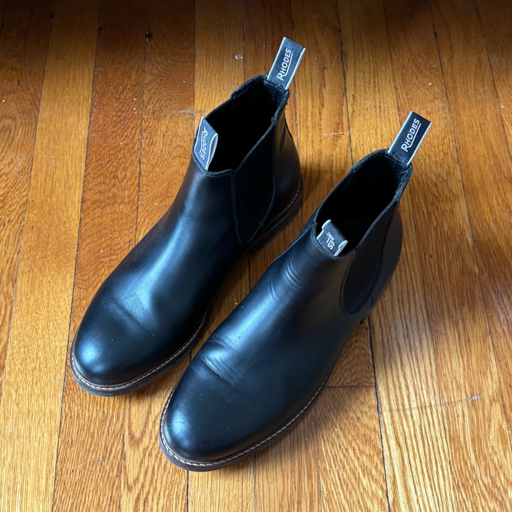 Rhodes Black Leather Chelsea Boots for Men - Picture 5 of 7